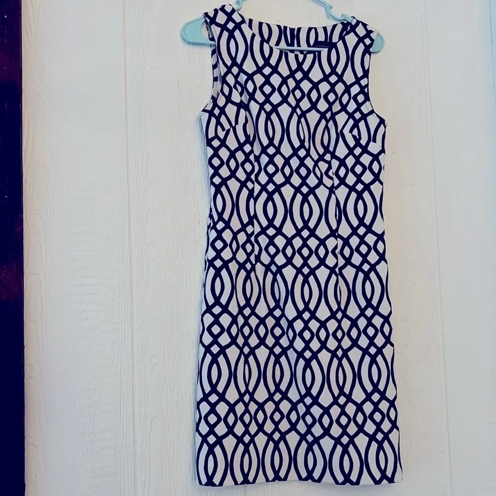 Black and white geo stretch sleeveless dress 4 - Picture 4 of 4